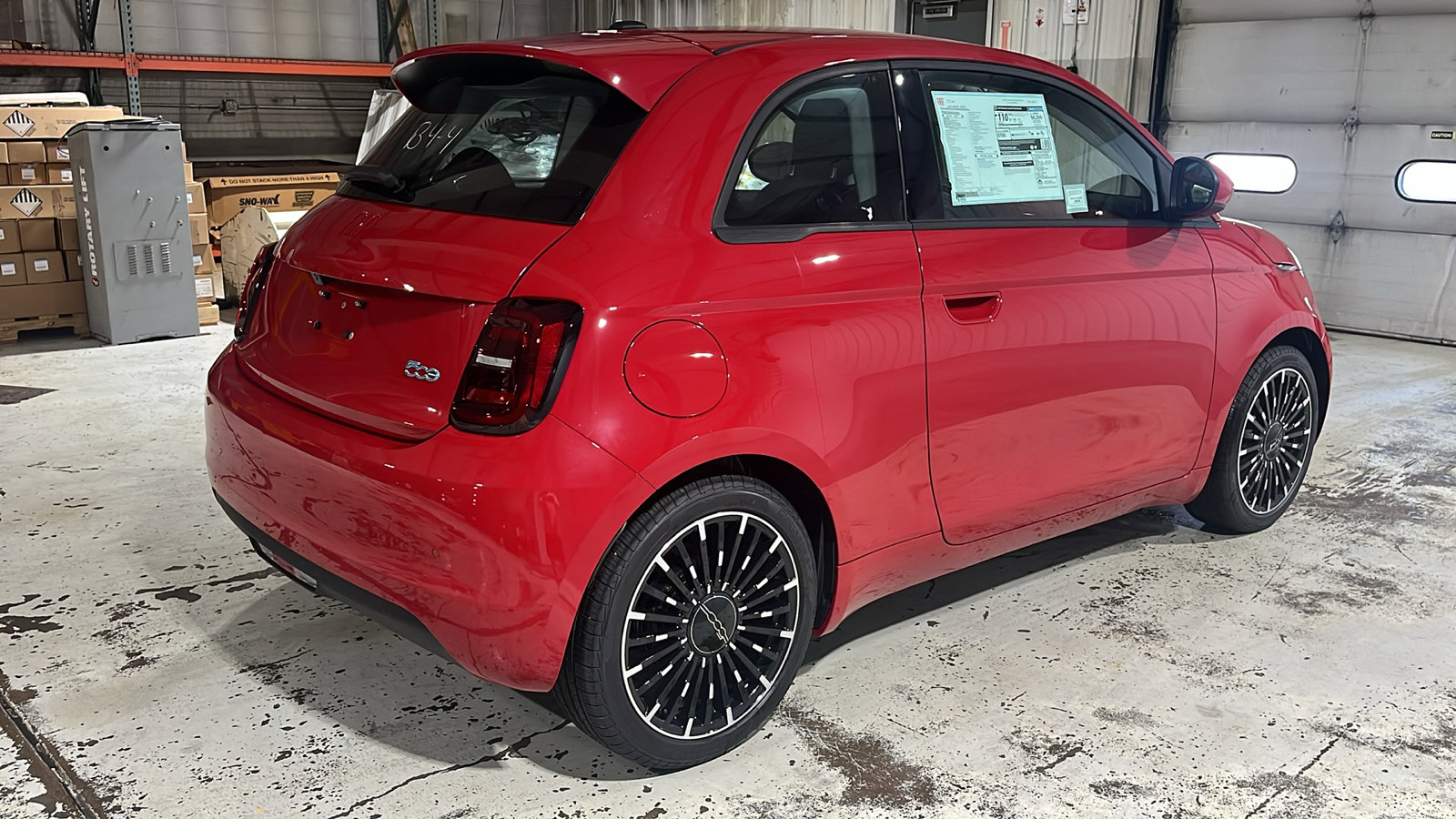2024 FIAT 500e INSPI(RED) Image 5 of 15