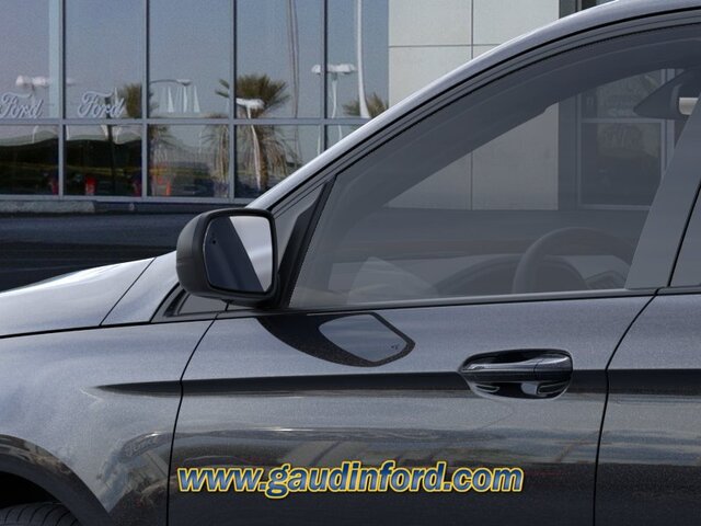 Vehicle image 20 of 23