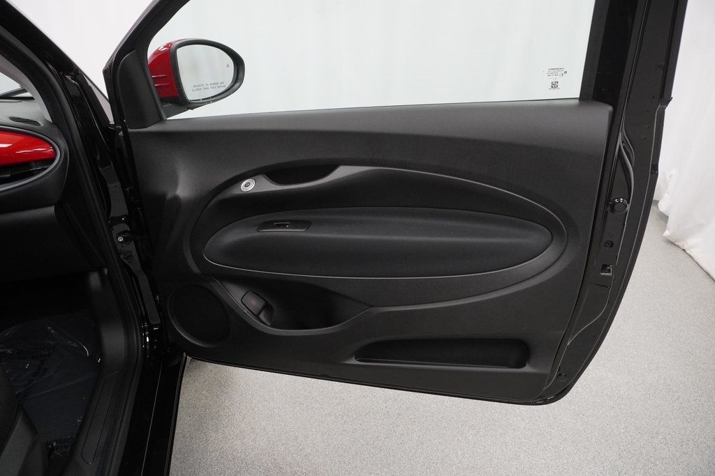 Vehicle image 34 of 38