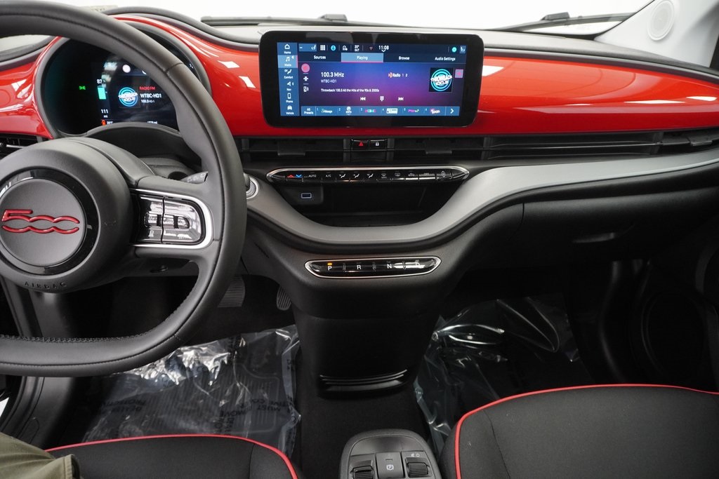 Vehicle image 22 of 38