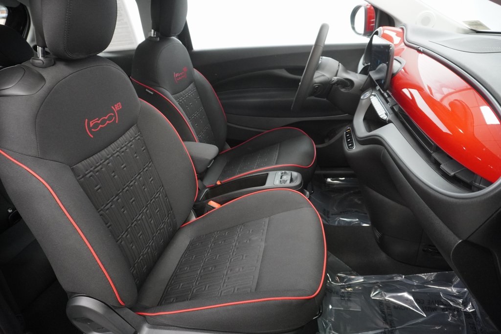 Vehicle image 17 of 38