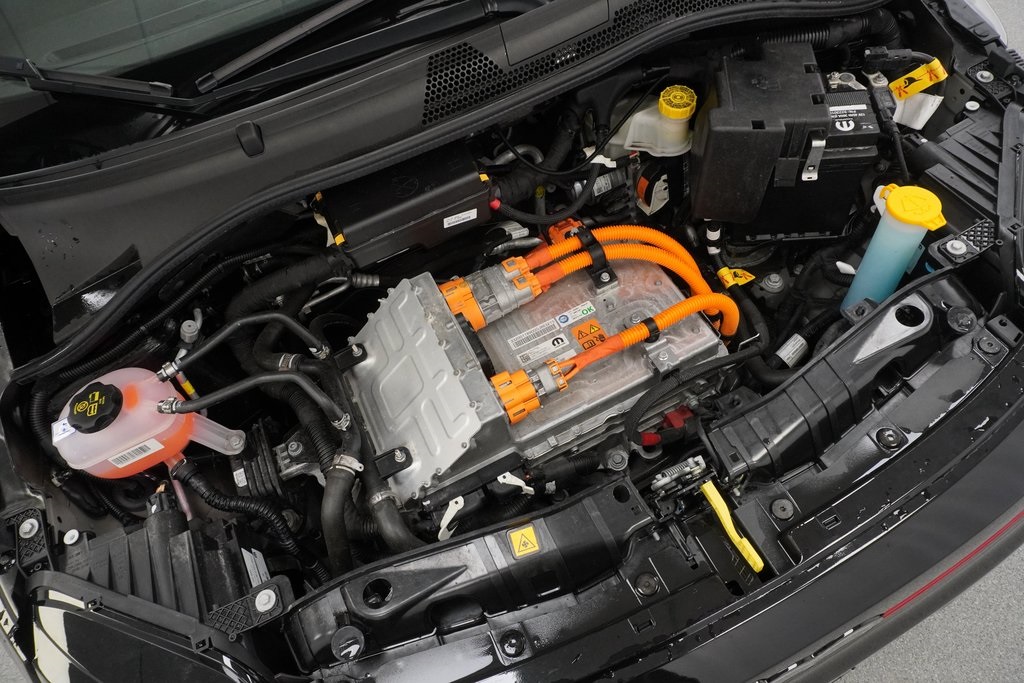 Vehicle image 12 of 38
