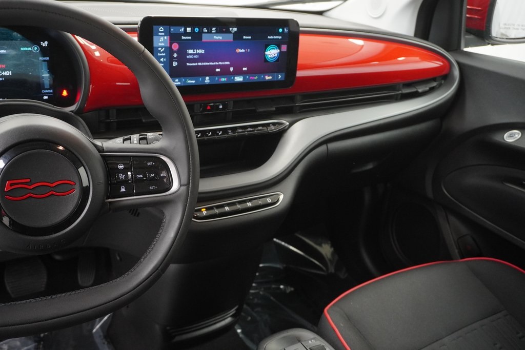 Vehicle image 23 of 38