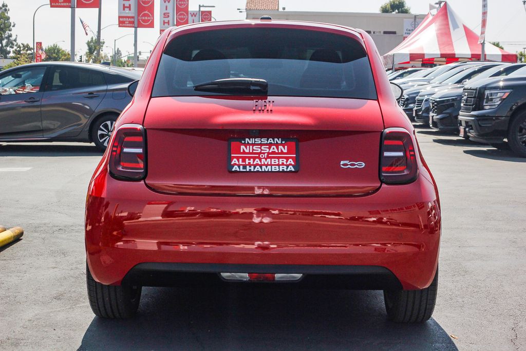 Vehicle image 6 of 28