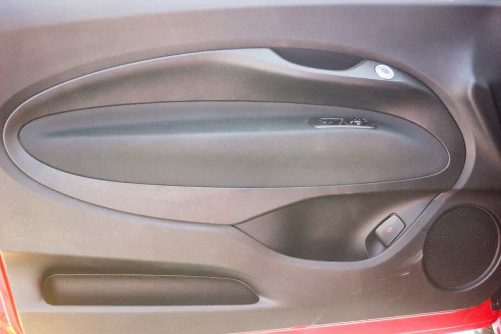 Vehicle image 18 of 28