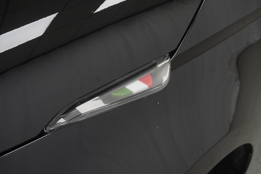 Vehicle image 36 of 37