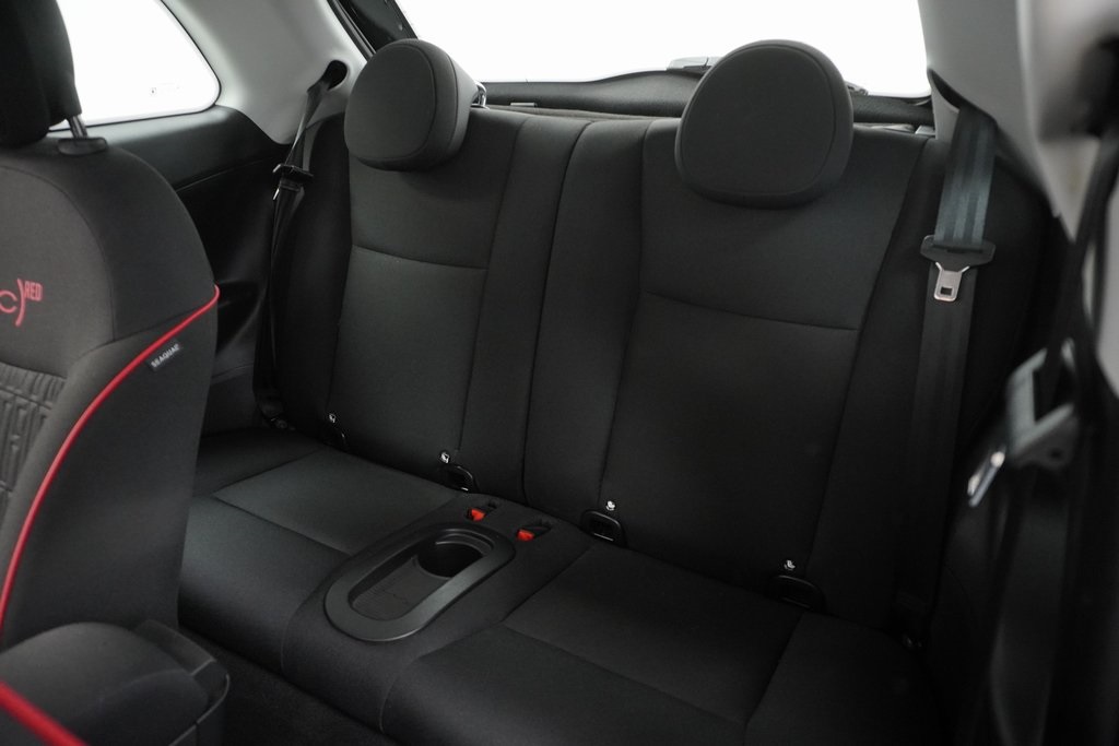 Vehicle image 17 of 37