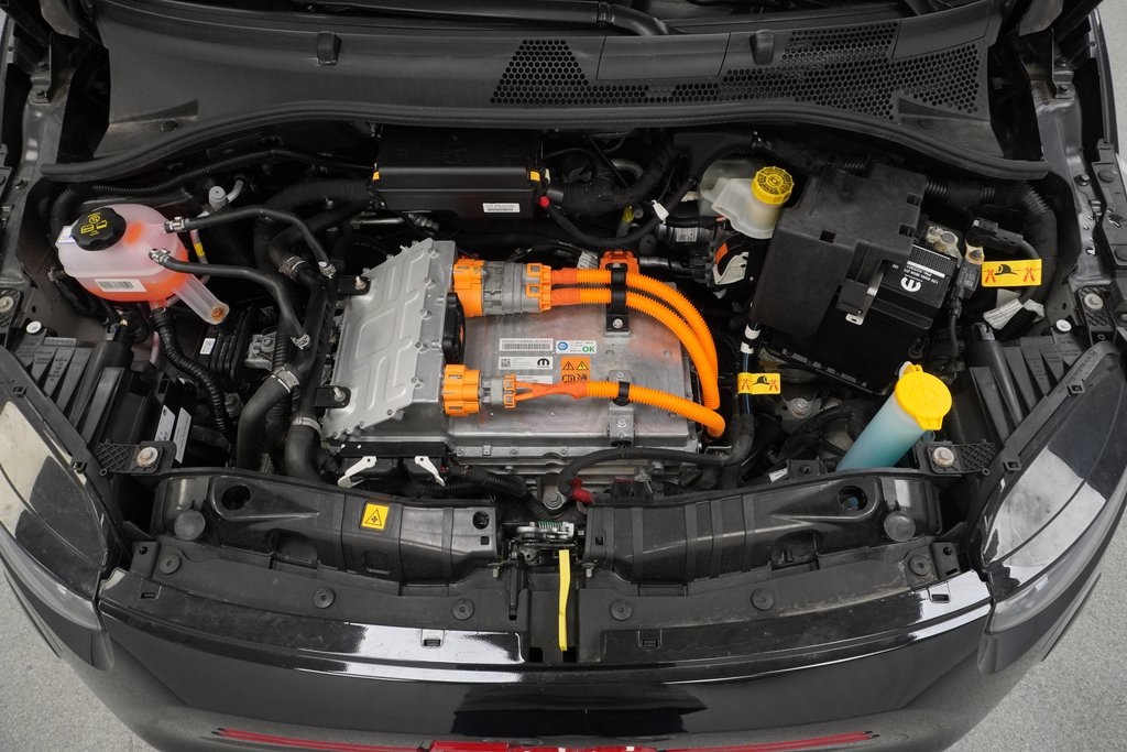 Vehicle image 11 of 37