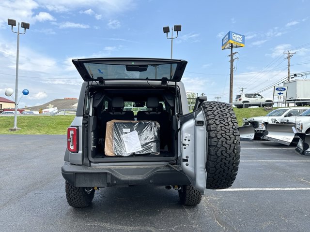Vehicle image 28 of 30