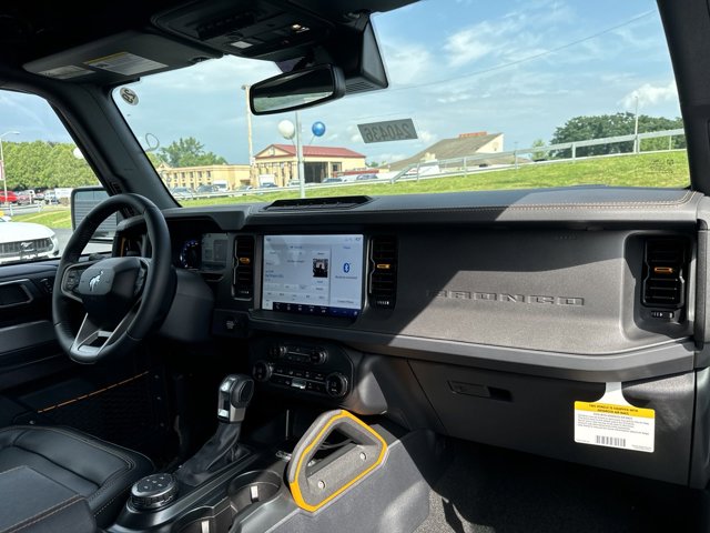 Vehicle image 14 of 30
