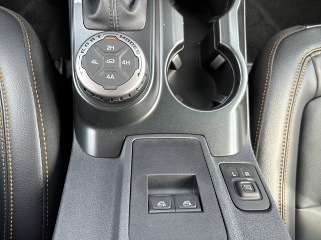 Vehicle image 23 of 30