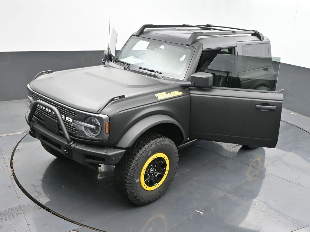 2024 Ford Bronco Badlands Image 6 of 73