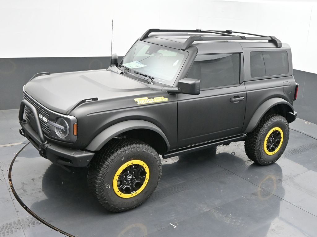 2024 Ford Bronco Badlands Image 4 of 73