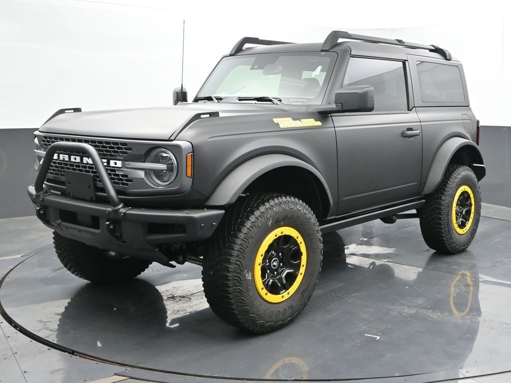 2024 Ford Bronco Badlands Image 1 of 73