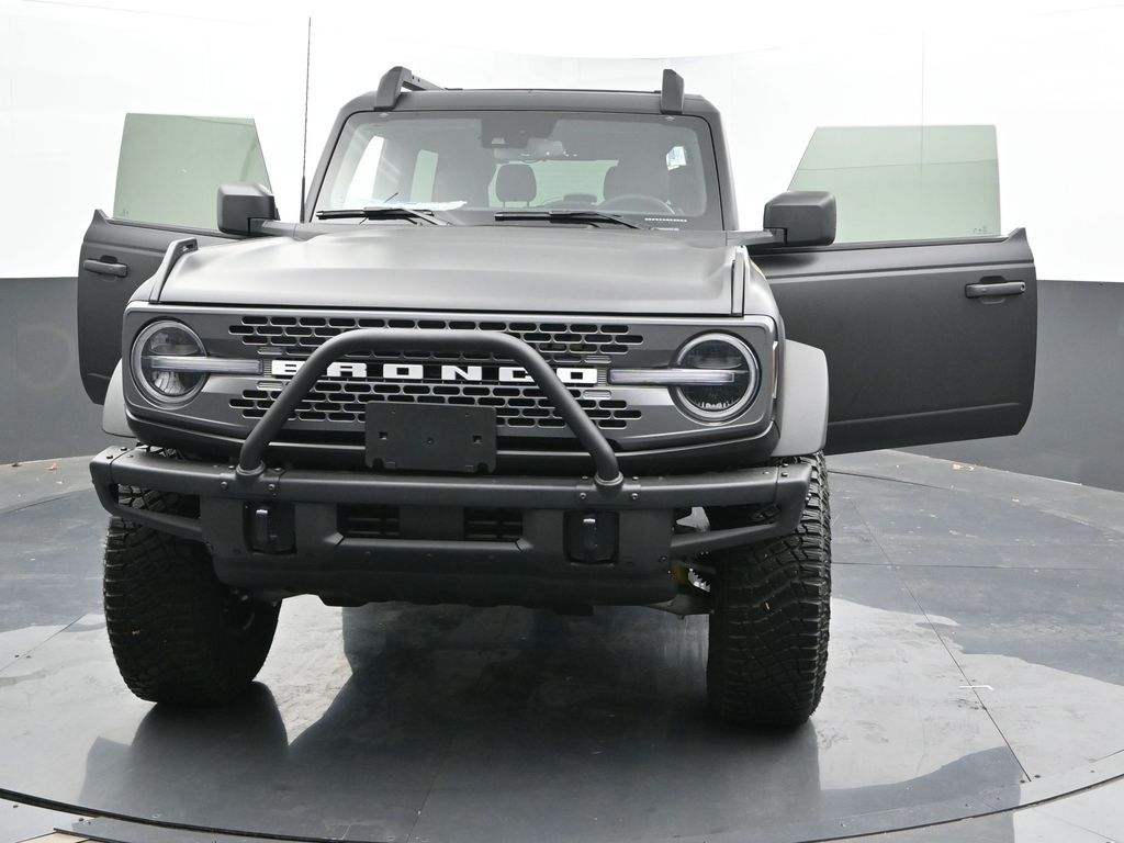 2024 Ford Bronco Badlands Image 8 of 73