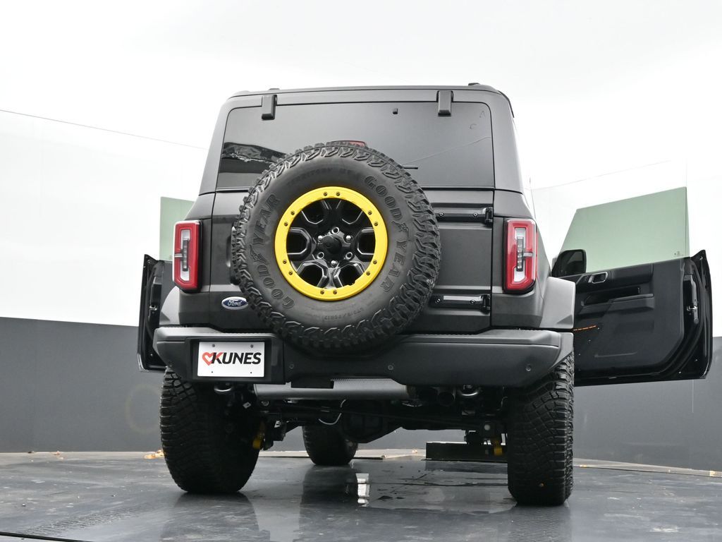 2024 Ford Bronco Badlands Image 32 of 73
