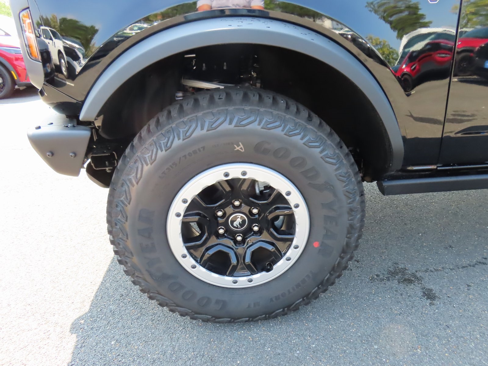 Vehicle image 16 of 45
