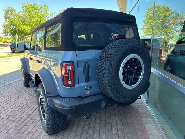 Vehicle image 5 of 18