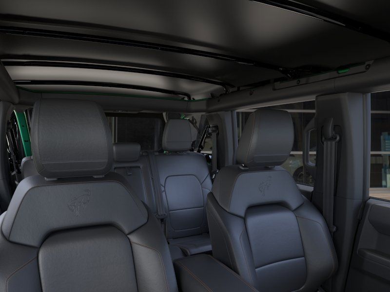 Vehicle image 17 of 40