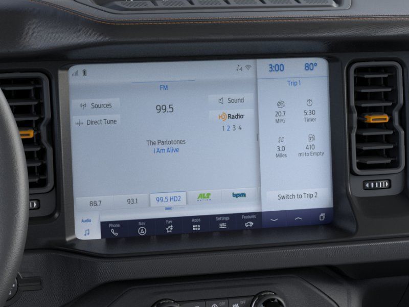 Vehicle image 20 of 40