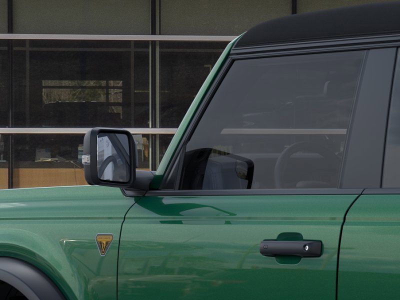 Vehicle image 27 of 40