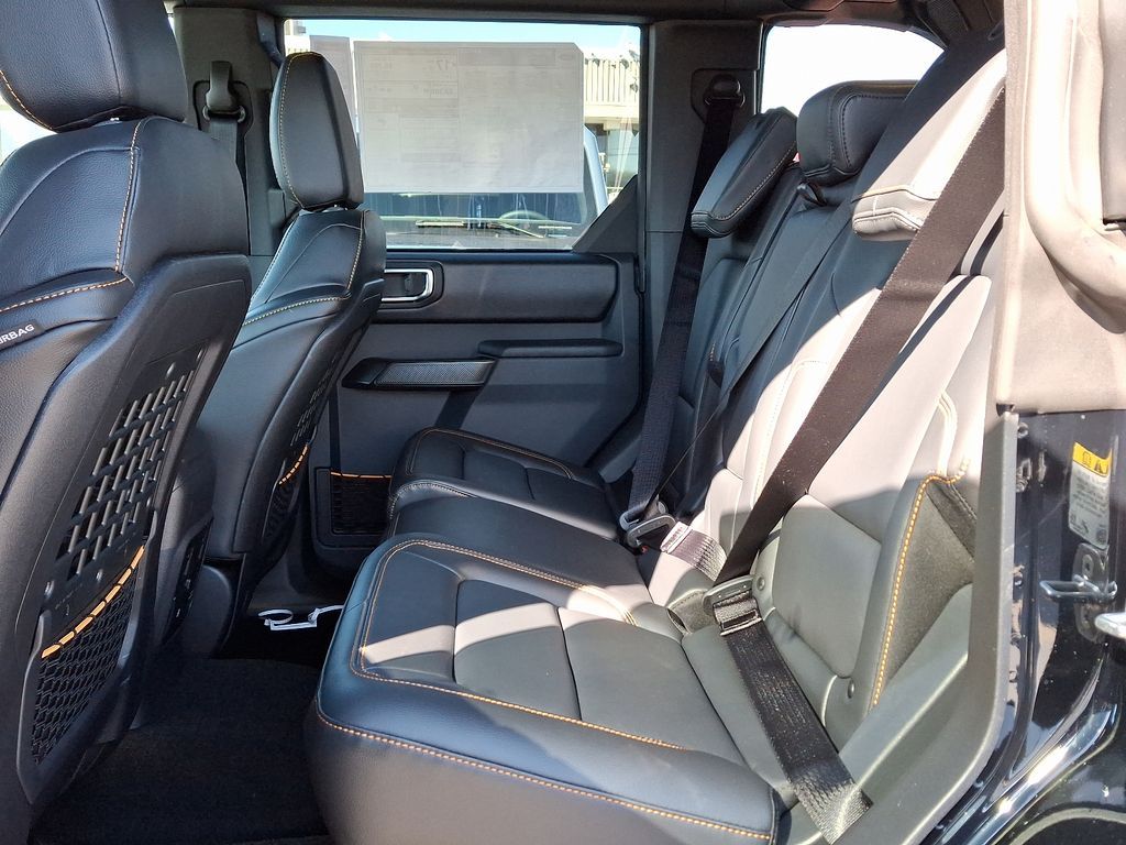 Vehicle image 5 of 11