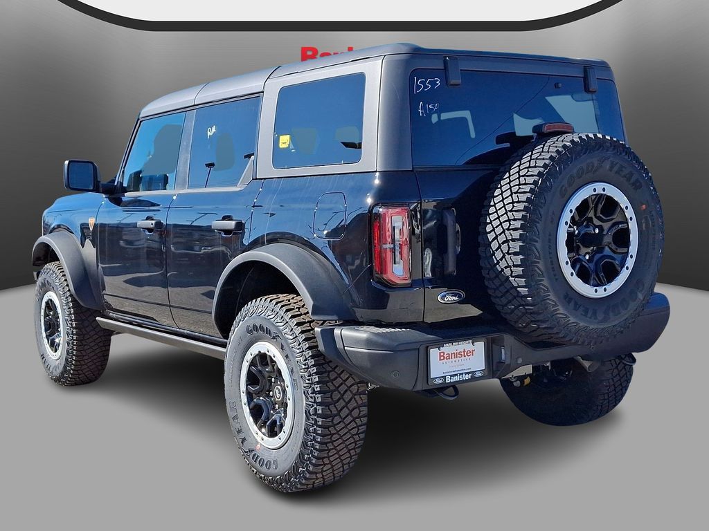 Vehicle image 4 of 11