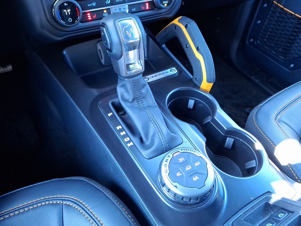 Vehicle image 9 of 11