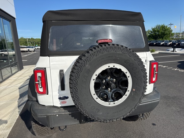 Vehicle image 5 of 18