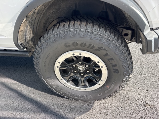 Vehicle image 6 of 18