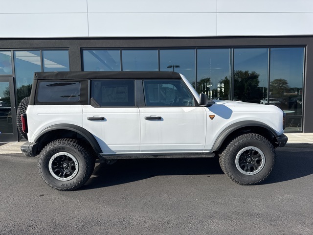 Vehicle image 2 of 18