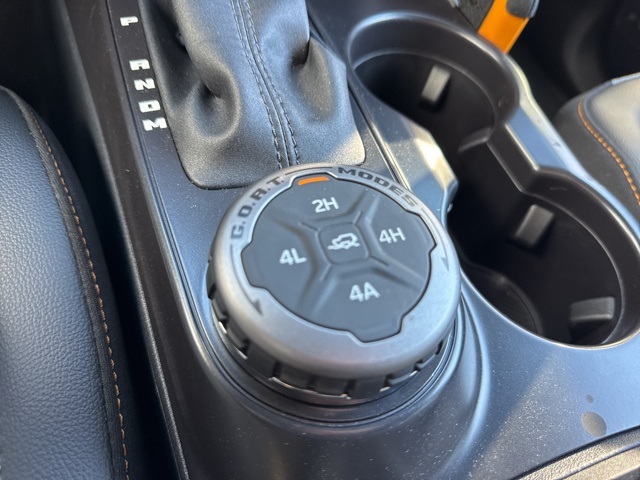 Vehicle image 16 of 18