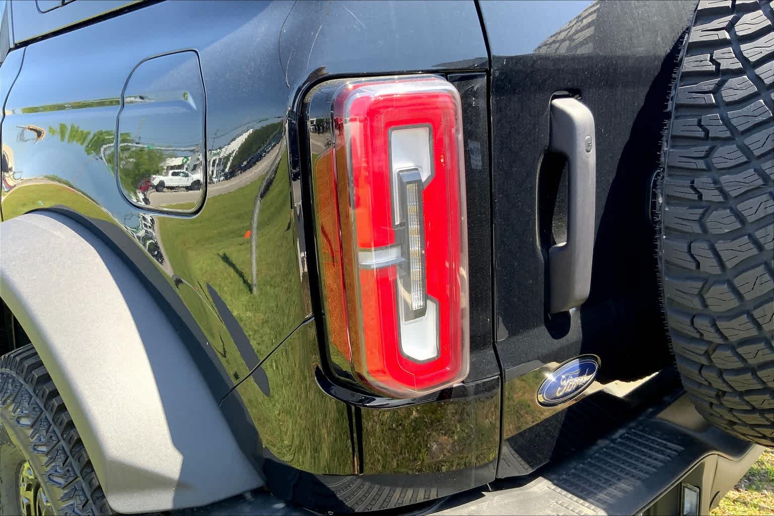 Vehicle image 13 of 16