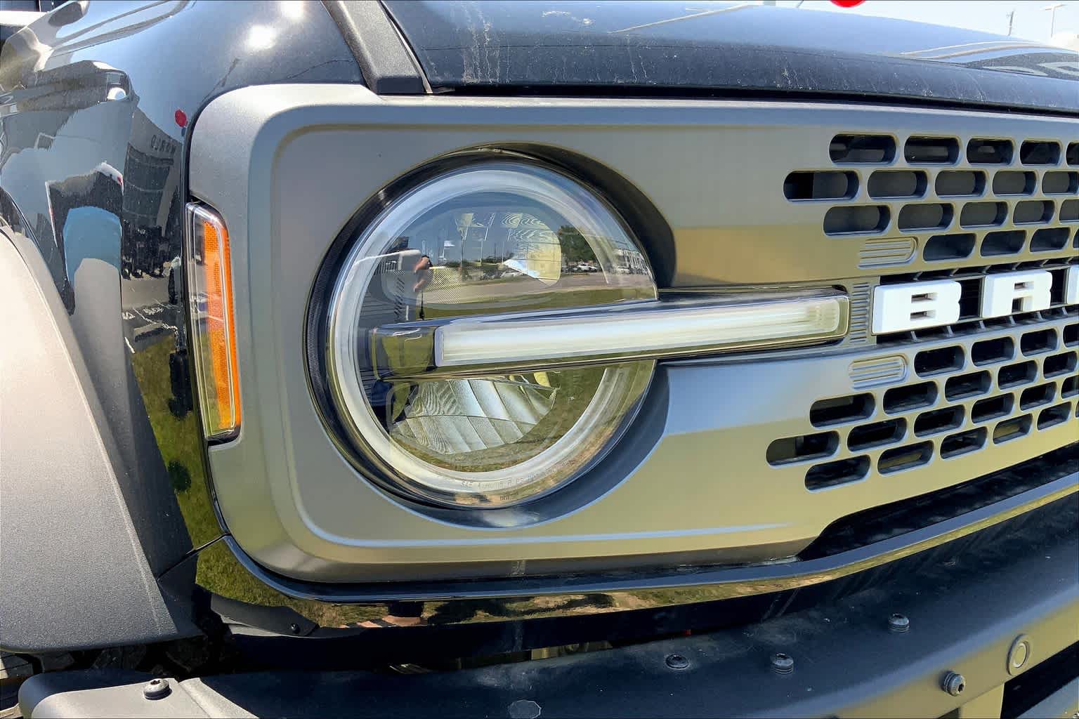 Vehicle image 12 of 16