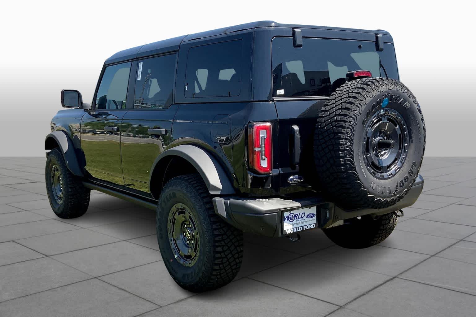 Vehicle image 4 of 16