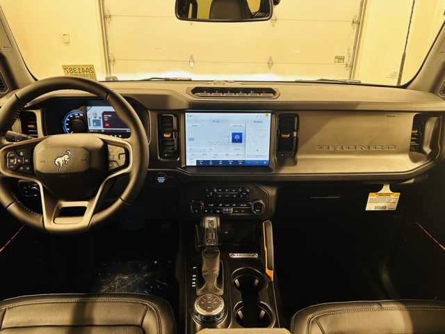 Vehicle image 19 of 43