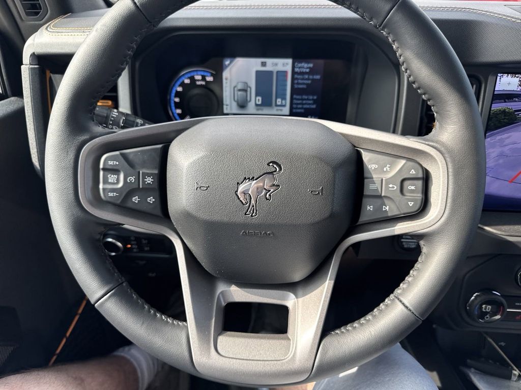 Vehicle image 12 of 23
