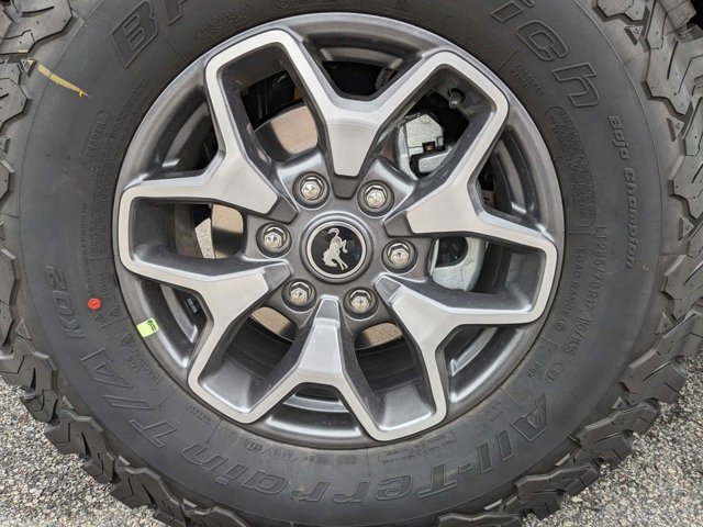 Vehicle image 10 of 36
