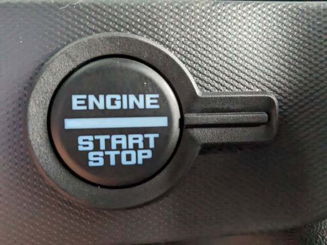 Vehicle image 25 of 36