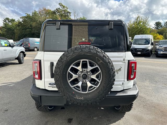 Vehicle image 10 of 31