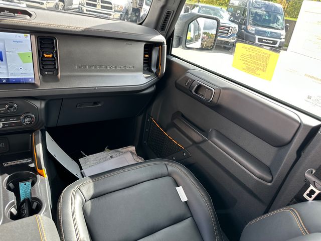 Vehicle image 26 of 31