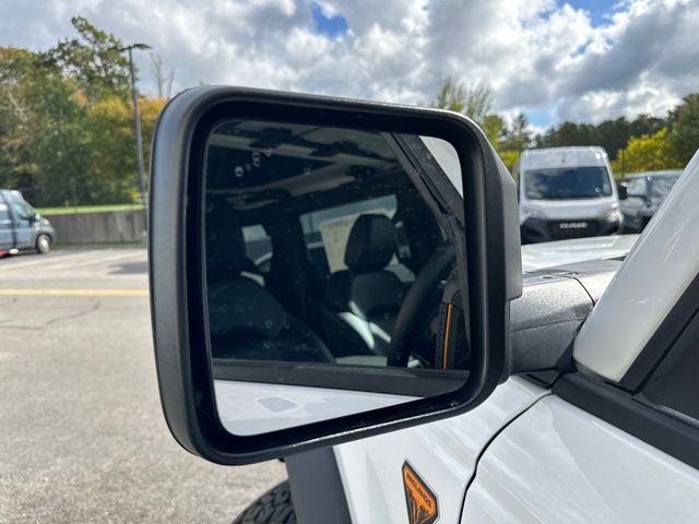 Vehicle image 27 of 31