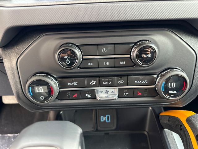 Vehicle image 29 of 31