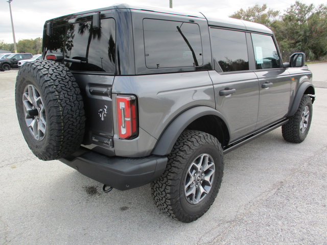 Vehicle image 5 of 25