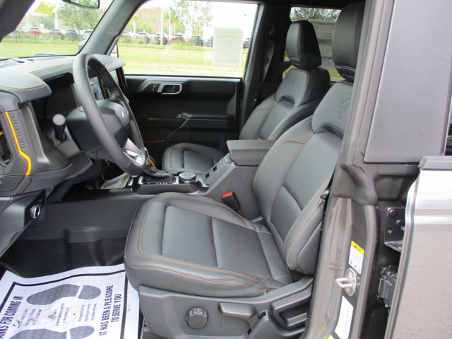 Vehicle image 20 of 25