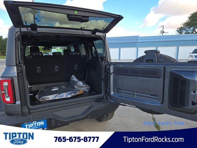 Vehicle image 41 of 42