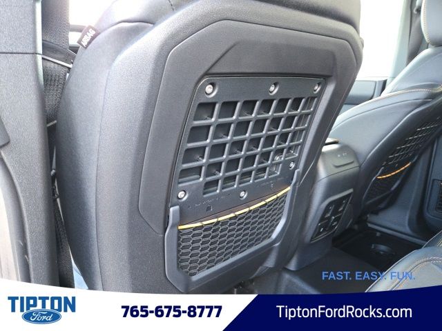 Vehicle image 26 of 42
