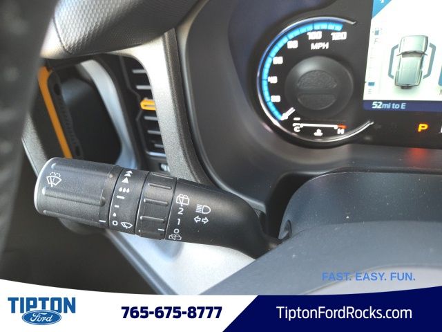Vehicle image 27 of 42