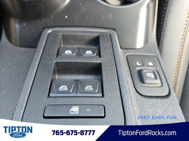 Vehicle image 24 of 42
