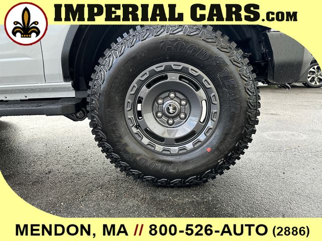 Vehicle image 8 of 22